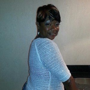 Meet your Posher, Dionne